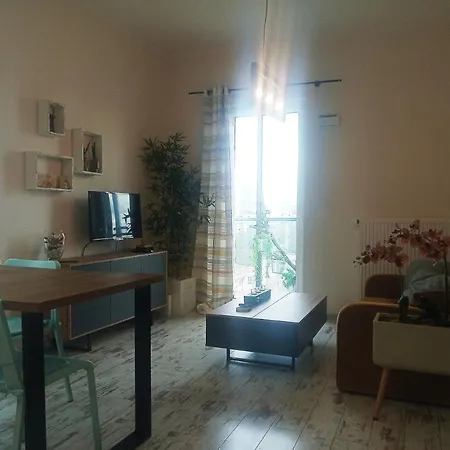 807 * Varsovie
